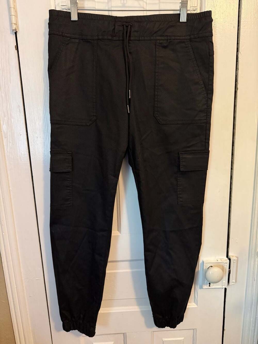 Bevy Flog Black Textured Cargo Jogger Pants Size 30